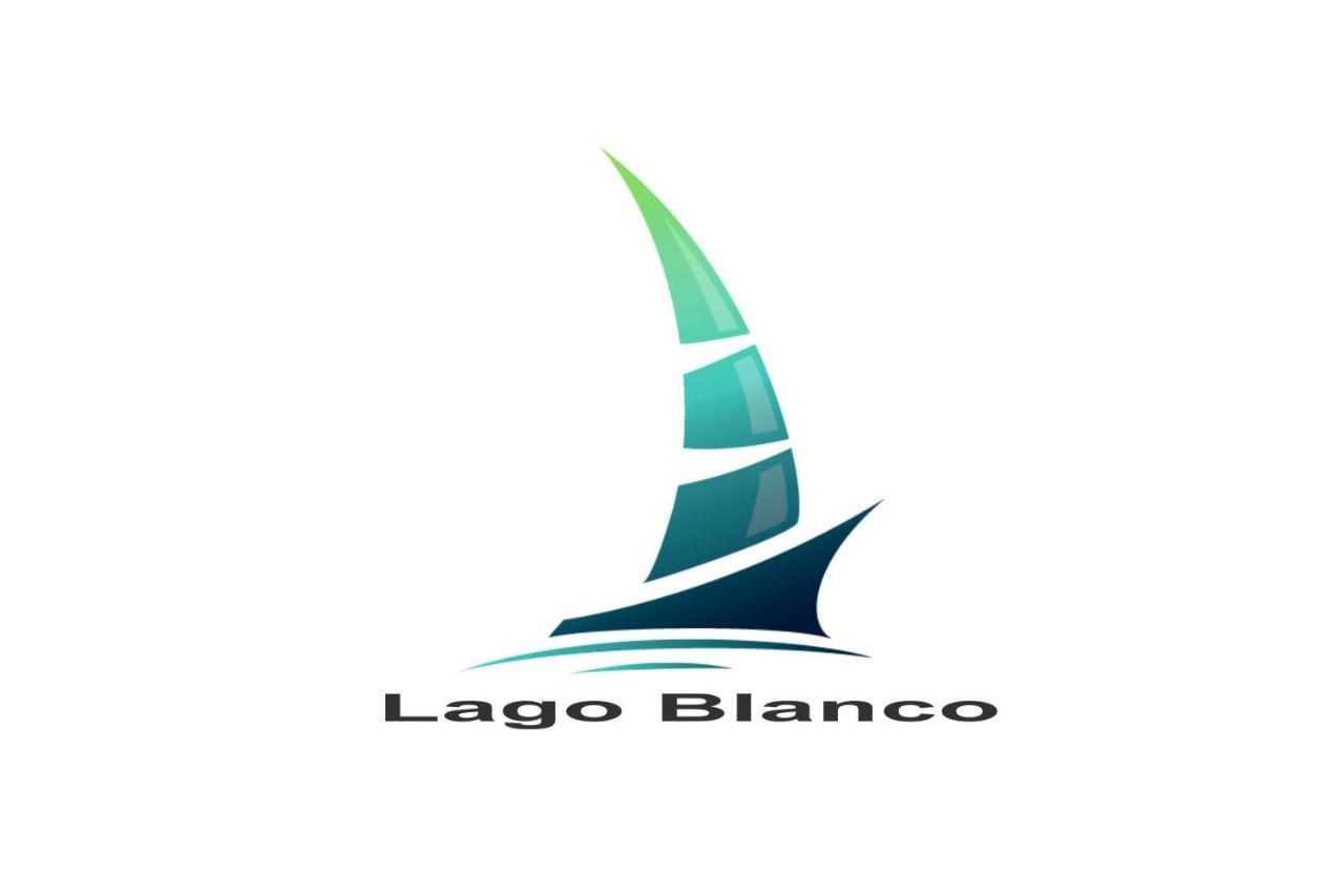 Lago Blanco Klusek Buitenkant foto